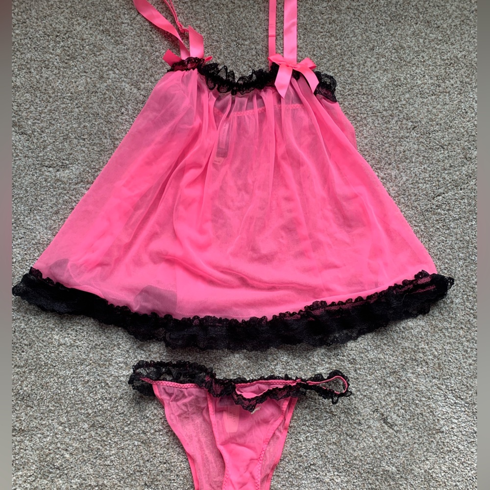 Victoria’s Secret Y2K Babydoll Lingerie Set, Pink, size S NWT